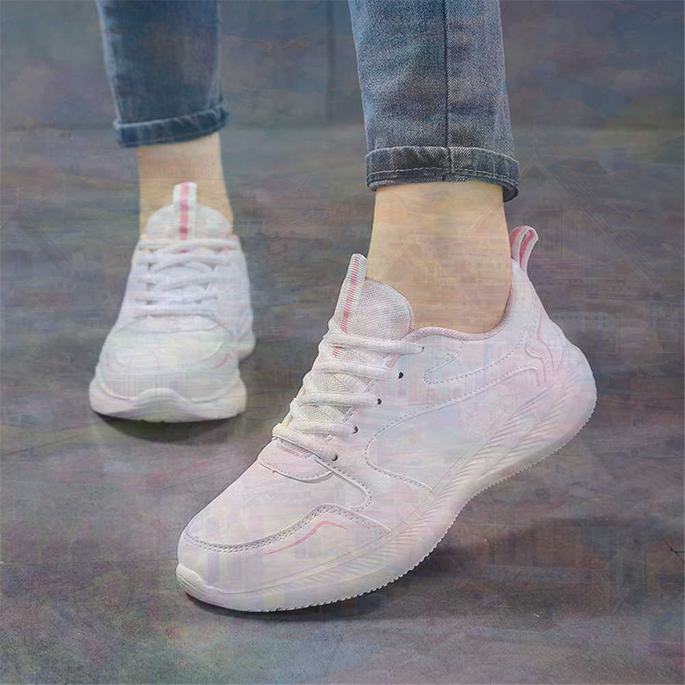 Office Tech Guy - Size 44 Low Retro Shoes Man